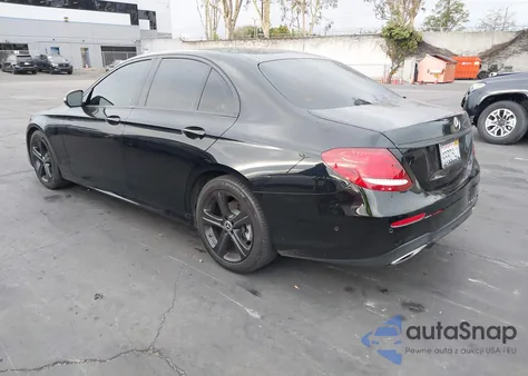 2018 Mercedes-Benz E 300 z USA, uszkodzony, nr VIN WDDZF4JB6JA343460